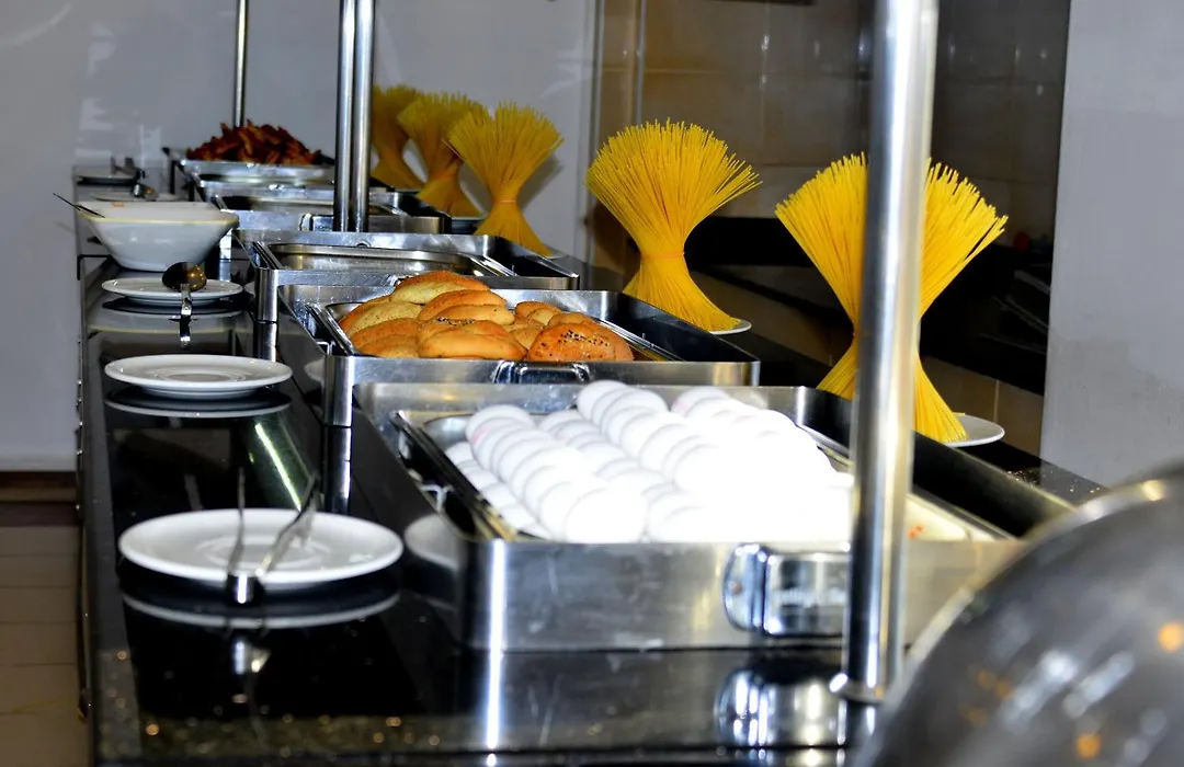 Muz Hotel-1